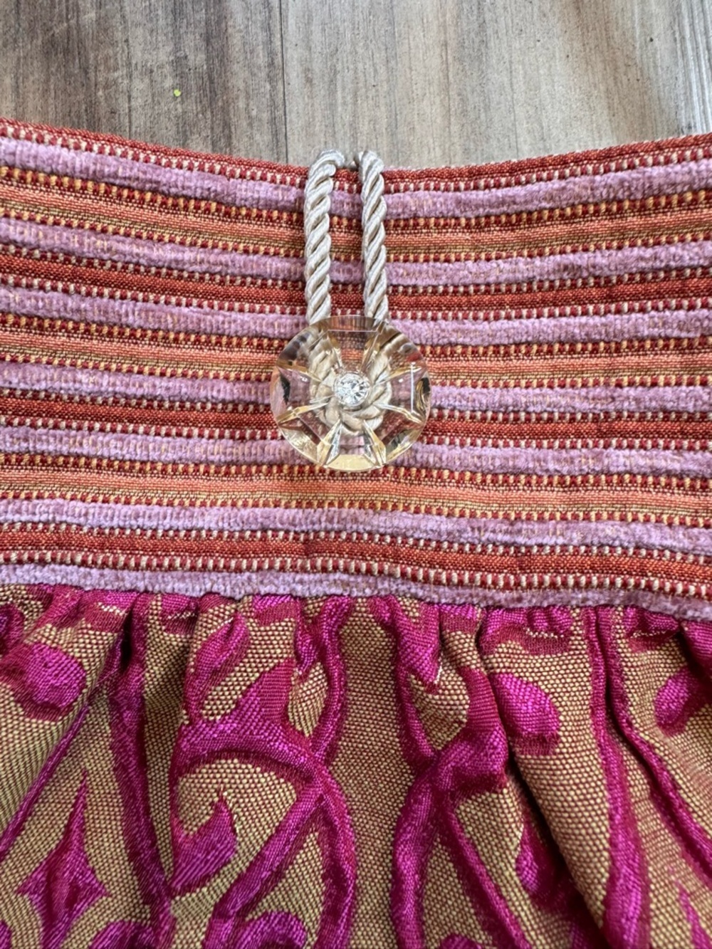 Vintage Dorit Collection Embroidered Floral Pink Bag, Made in USA - Picture 12 of 15